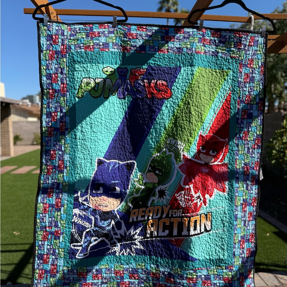PJ Masks Kids Quilt, bed comforter- Blue and Green